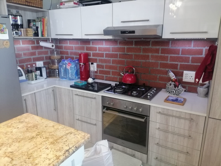 To Let 1 Bedroom Property for Rent in Strand North Western Cape